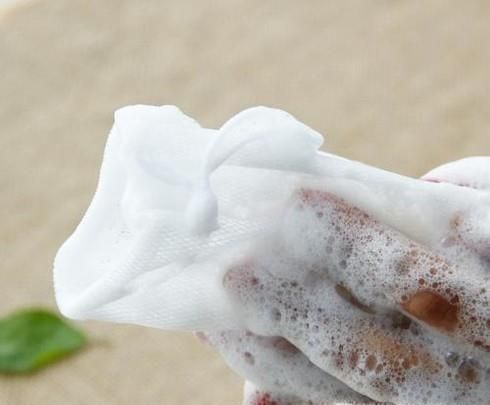 洗面奶，洁面乳的正确使用方法