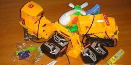 男孩子女孩子喜欢的礼物玩具有哪些