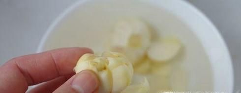 简单剥洗百合的小窍门