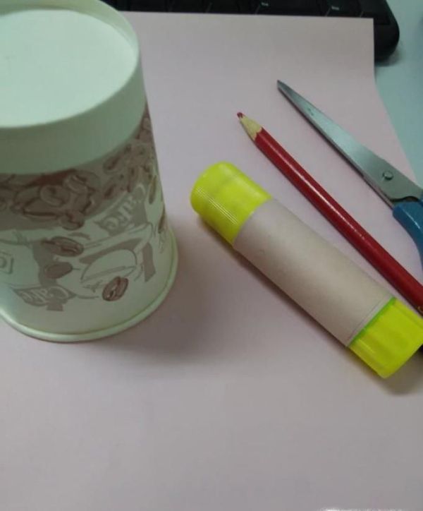 怎么做纸杯小兔