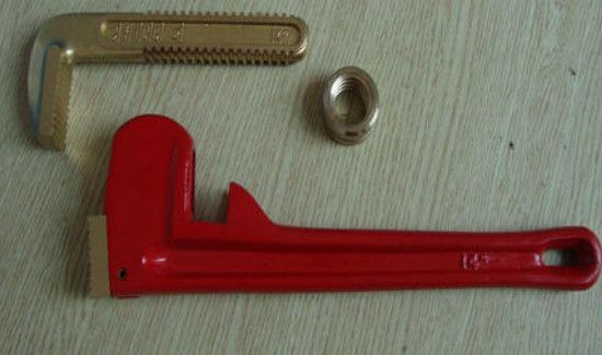 螺丝帽拧圆了怎么办