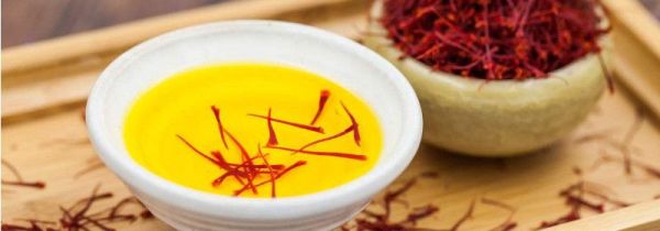 藏红花花苞带叶子能泡水吗