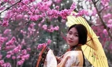 如何手机拍出美的人物照