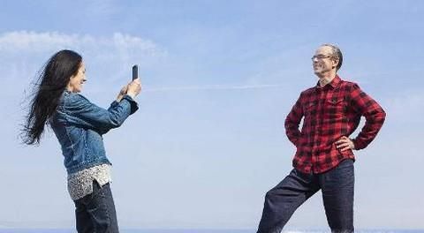 如何手机拍出美的人物照