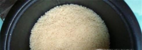 如何蒸米饭不粘锅