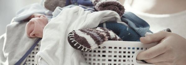 精油弄到衣服上用什么可以洗掉