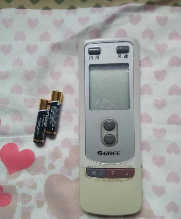 如何用空调抽湿