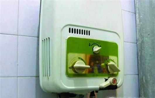 在家如何安全洗热水澡？洗热水澡安全注意事项！