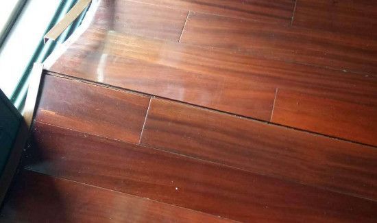 地板泡水鼓包怎么修复