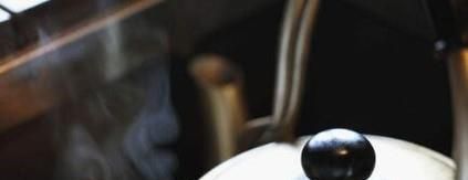 厨房去除油污的几个技巧