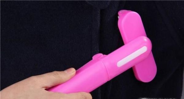 黑色衣服上沾了很多毛怎么办