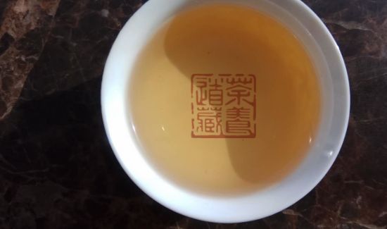 松树叶子煮水喝的功效