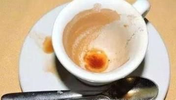 杯子里的茶渍怎么去除