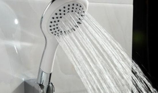 花洒接头尺寸都通用吗