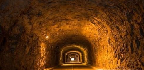 隧道是怎么建成的