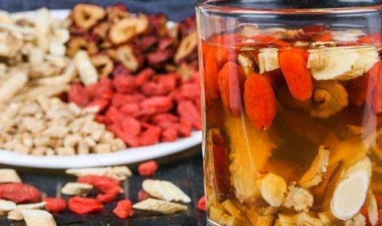 黄芪当归党参枸杞红枣茶的功效