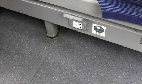 高铁哪里可以充电