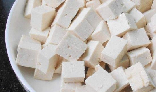 狗肉可以和豆腐一起吃吗?