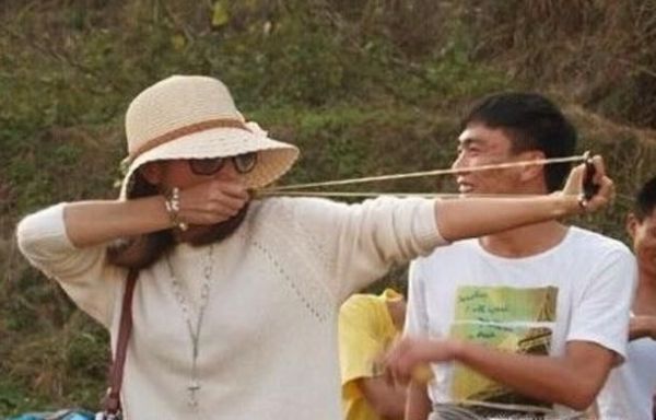 弹弓怎样瞄准?弹弓怎么打更准?