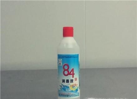 白色衣服发黄怎么洗白？