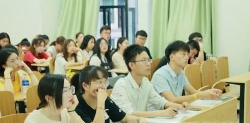 如何提高自己的口才？方法很简单！