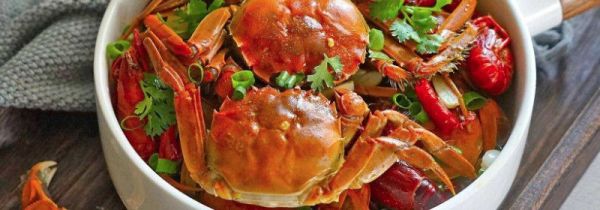 螃蟹可以和葡萄一起吃吗