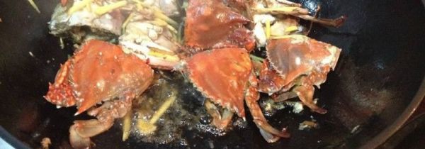 螃蟹可以和绿豆粥一起吃吗