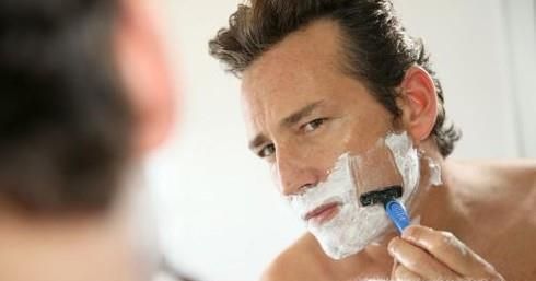 最科学的刮胡子技巧