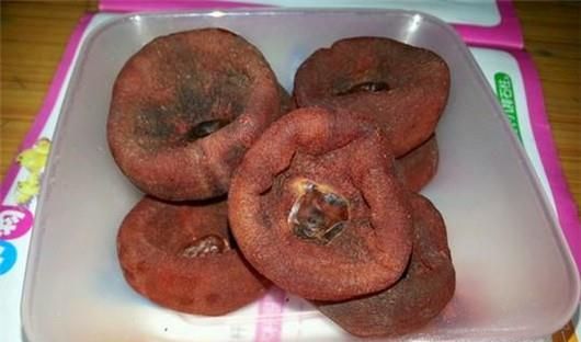 如何挑选优质好柿饼？吃柿饼要注意什么？