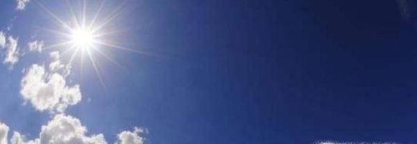 刚买来的塑料水杯使用前怎样处理一下？