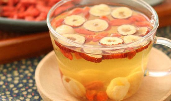 柠檬可以和枸杞红枣一起泡水喝吗