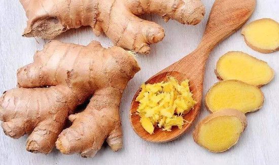 柠檬可以和什么一起泡水喝