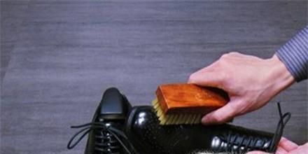 干洗店洗鞋子怎么处理