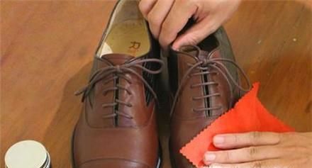 干洗店洗鞋子怎么处理