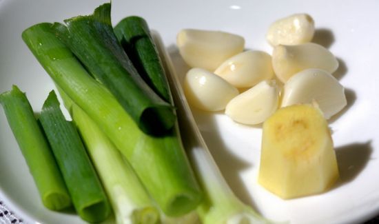 蜂蜜不能和什么一起吃