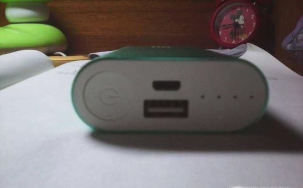 从哪些方面可以判断充电宝的真假？