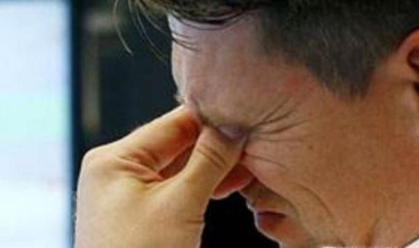 隐形眼镜怎么护理