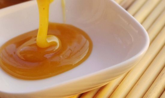 蜂蜜可以和茶叶一起泡水喝吗