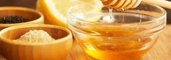蜂蜜可以和葱一起吃吗