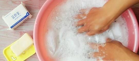 洗鞋的正确步骤