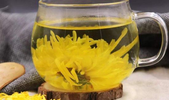 蜂蜜可以和菊花一起泡水喝吗