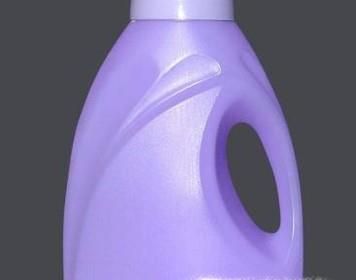 裤子在吃饭时候弄上油怎么办