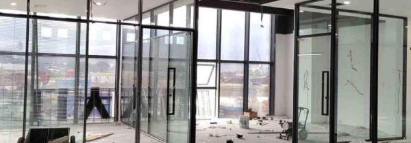 玻璃门地弹簧怎么修理