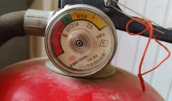 灭火器的压力表指针在哪里为正常