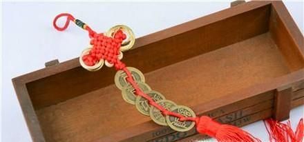 厕所门正对客厅怎么办