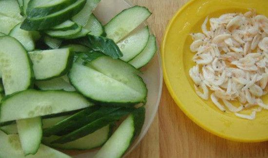 虾皮可以和黄瓜一起吃吗