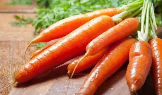 虾皮可以和胡萝卜一起吃吗