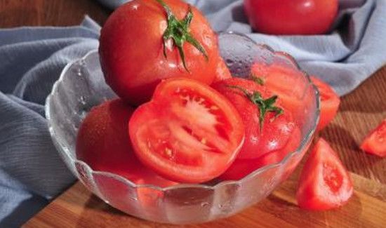 皮蛋可以和西红柿一起吃吗