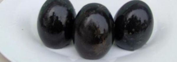 皮蛋可以和牛奶一起吃吗