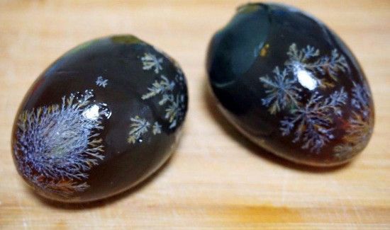 皮蛋可以和虾一起吃吗